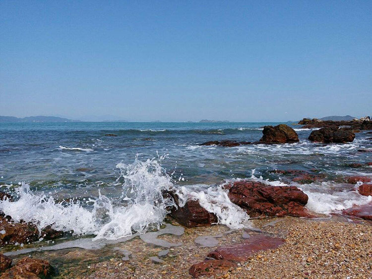 石头海水.jpg